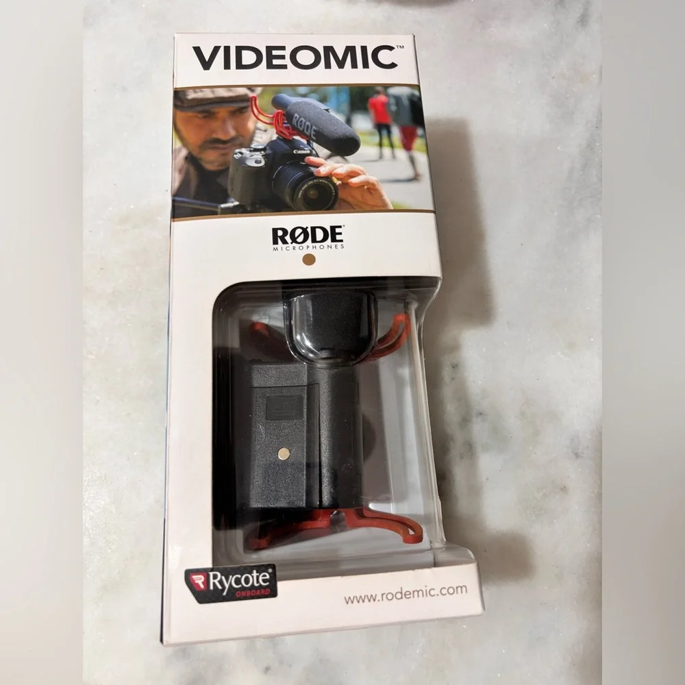 RØDE Black VideoMic On-Camera Microphone